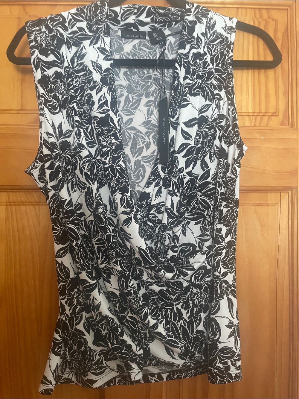 Tahari Black & White Floral Drape Neck Sleeveless Top